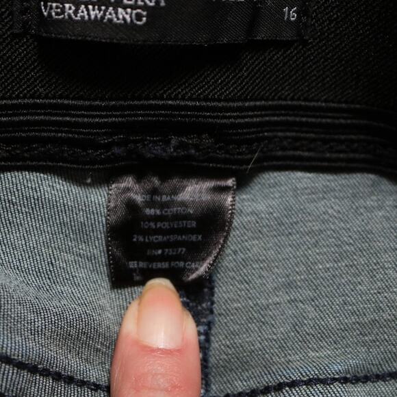 Simply Vera Vera Wang Pull On Crop Jeans Dark Wash High Rise Stretch Size 16 - Picture 8 of 9